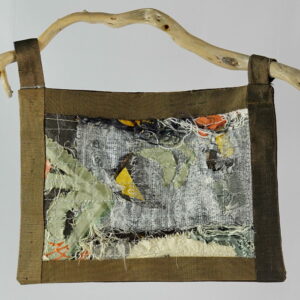 Œuvre textile suspendu Lily2
