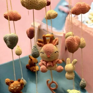 Mobile bébé créatures forêt Pincky