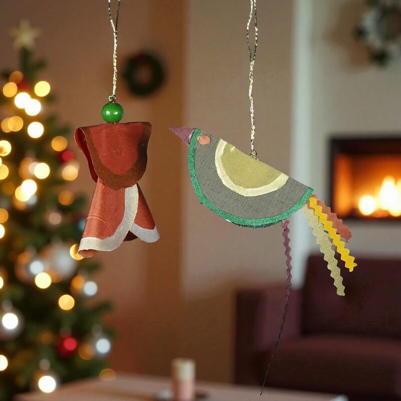 Oiseau de Noël en soie – Image 3